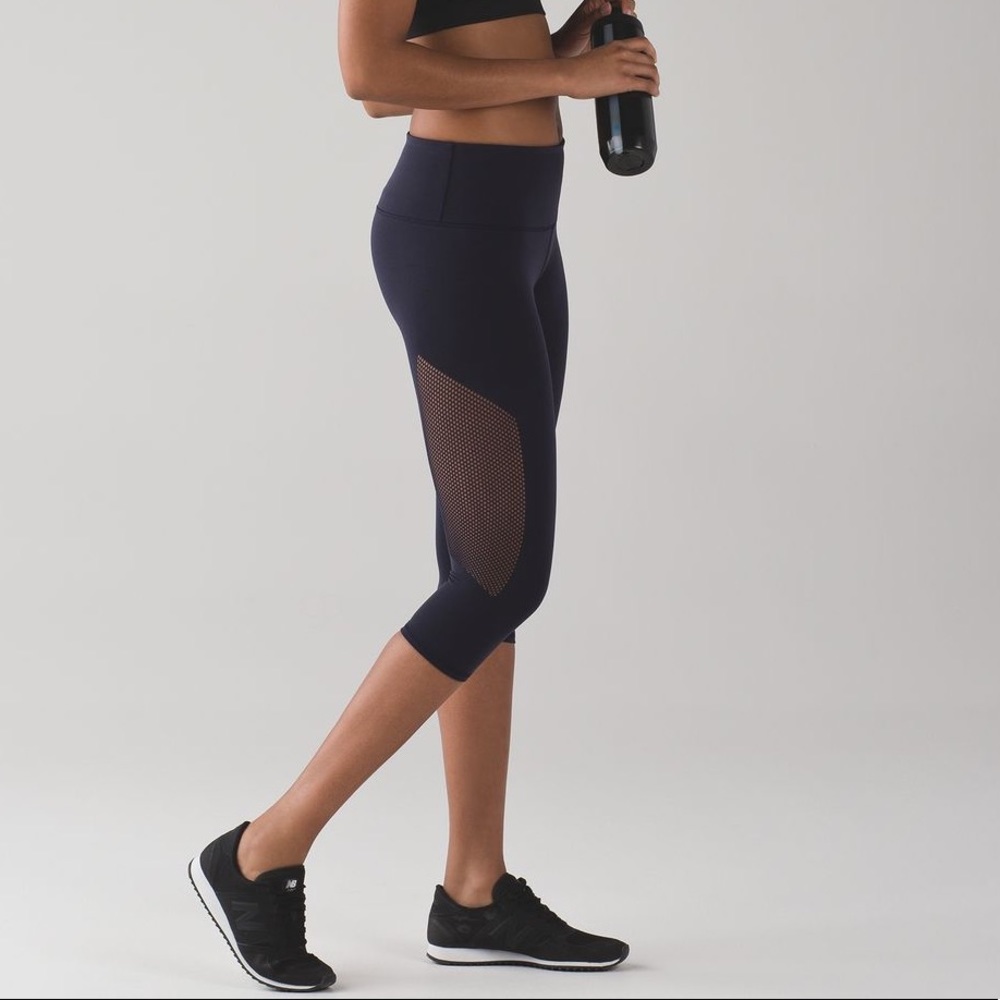 Lululemon Reveal Crop (15") Midnight Navy XS 4